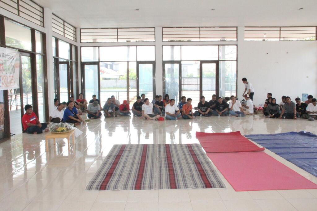 GATHERING (KOPDAR &amp; HALAL BIHALAL) KOMUNITAS KARIMUN KASKUS 2015