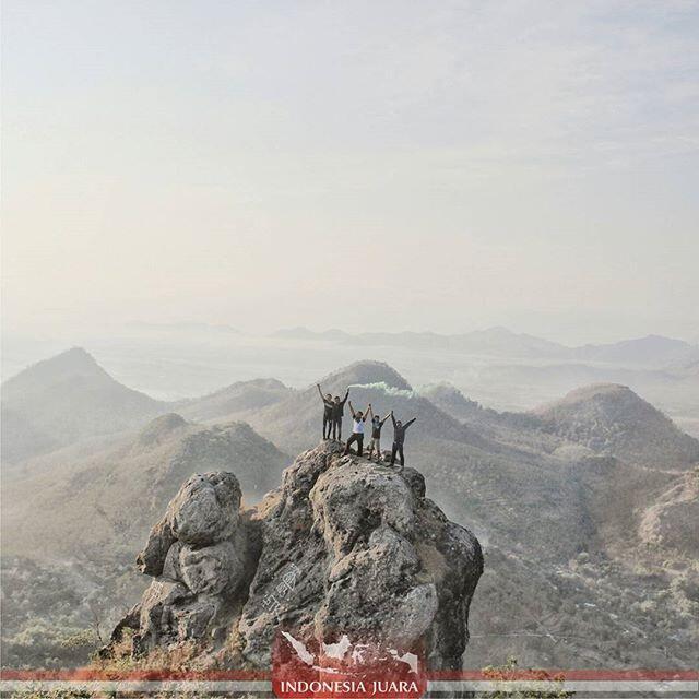 Gunung Cumbri di Belakang Rumah