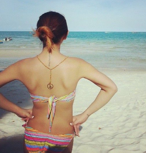 &#91;HOT&#93; Foto Penyanyi Cilik ini tak tersensor