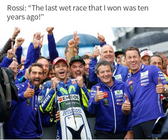 Valentino Rossi Juara di Race Basah Silverstone, Marc Marquez Terjatuh