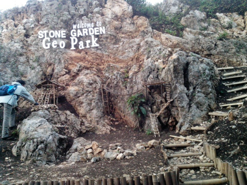 BIKEPACKER.... BEKASI-SEKITARAN KAWAH PUTIH+STONE GARDEN