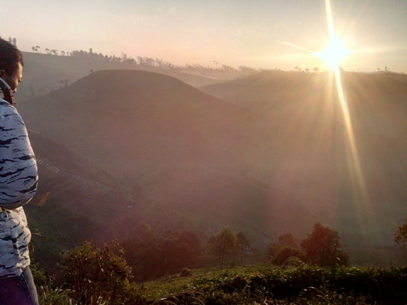 BIKEPACKER.... SUNRISE PENGALENGAN-AREA PUNCAK BINTANG,PULANG MAMPIR KE SASAKSAAT