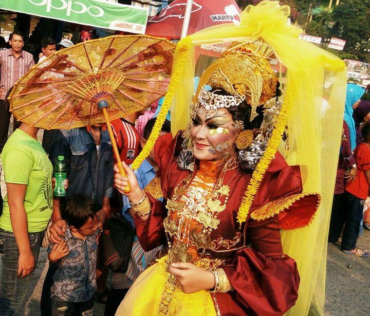 Sawahlunto International Songket Carnival ( SISCA ) 2015