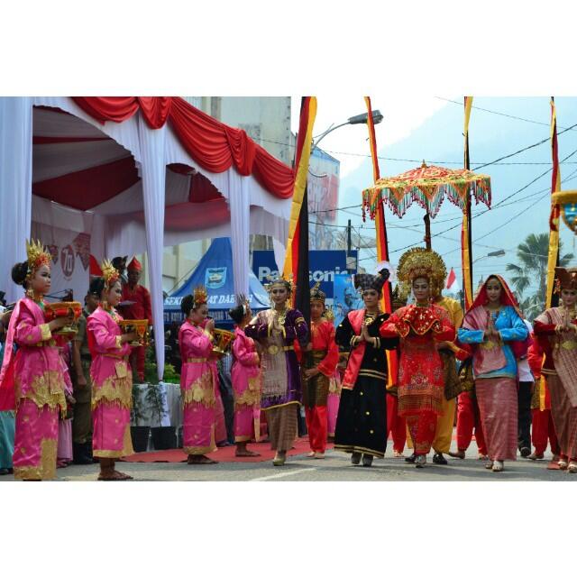 Sawahlunto International Songket Carnival ( SISCA ) 2015