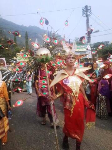 Sawahlunto International Songket Carnival ( SISCA ) 2015