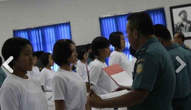 Intip seleksi tahap akhir calon bintara putri TNI AL