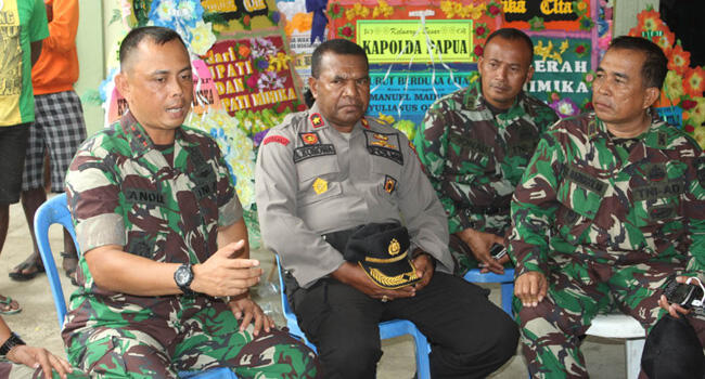 Prajurit Dilarang Membawa Senjata di Tempat Umum di Timika
