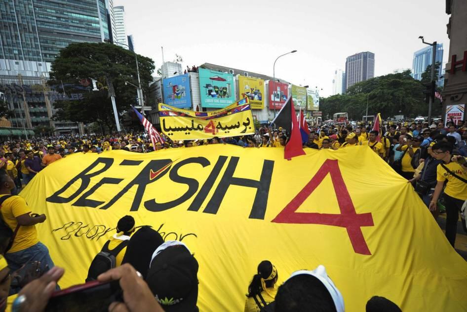 FOTO: Gelombang Unjuk Rasa &quot;Bersih 4&quot; Menghantam Malaysia