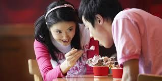 Momen yang bikin makanan terasa enak 