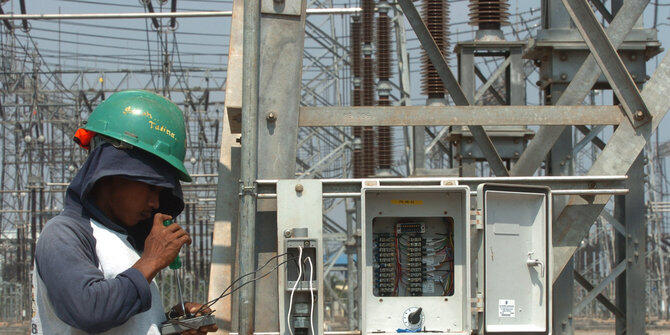 September 2015, PLN Turunkan Tarif Listrik