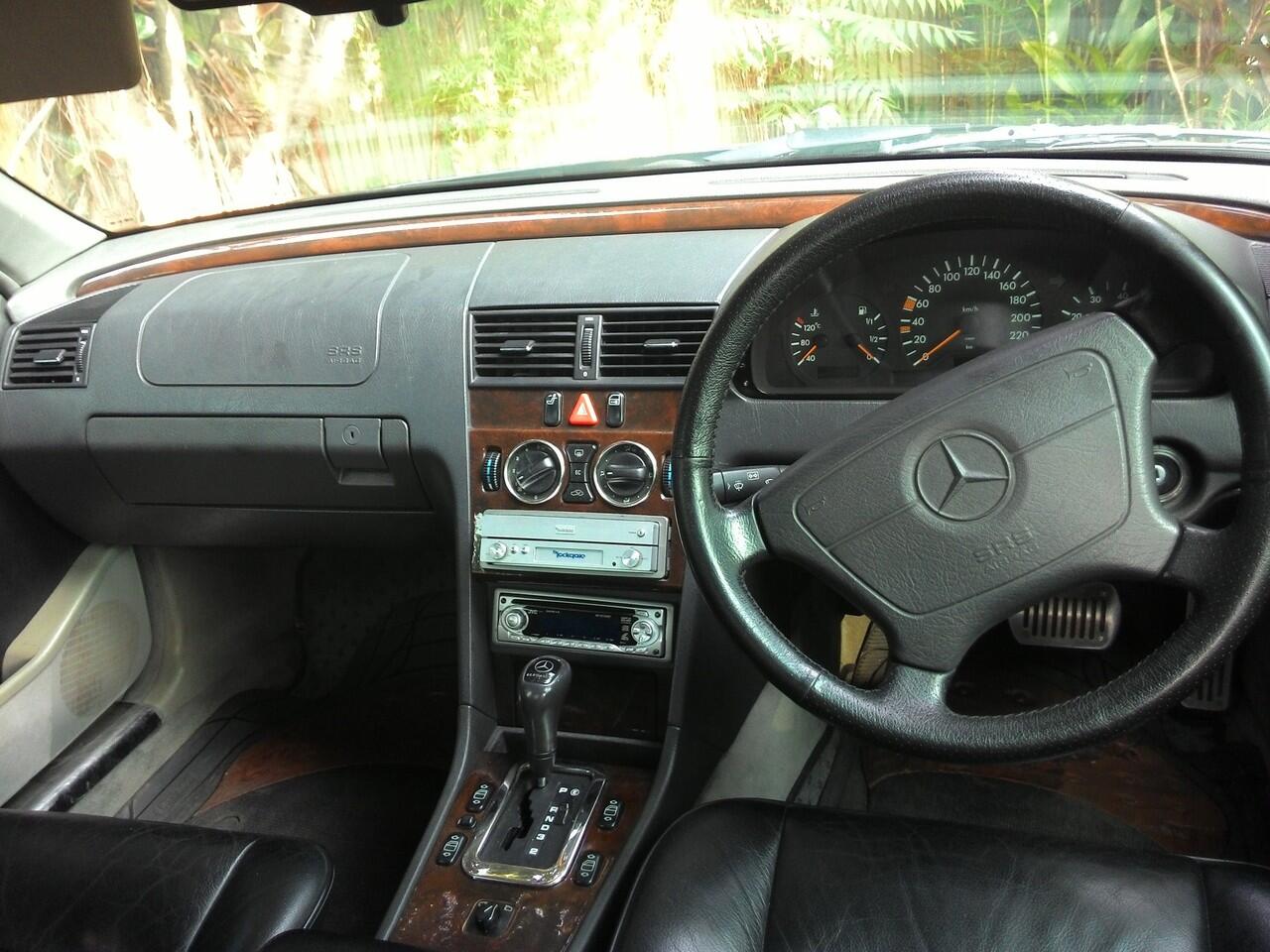 Jual Mercy Mercedes Benz C200 W202 AT Elegance TT Livina