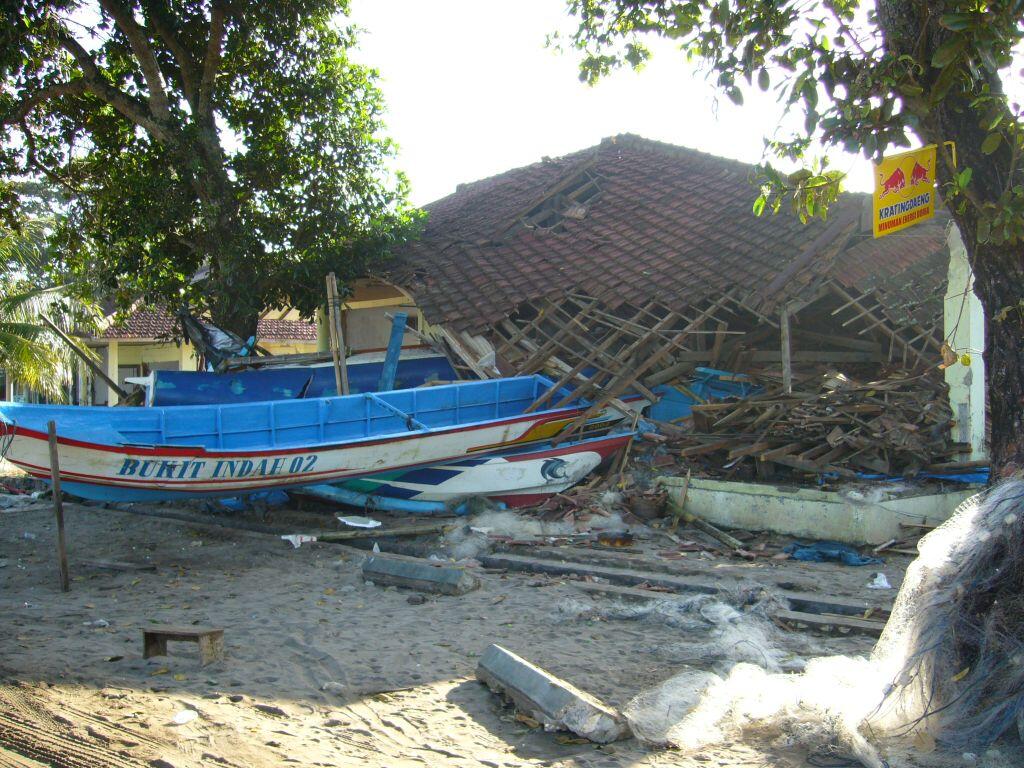 CERITA TS SAAT TSUNAMI PANGANDARAN!