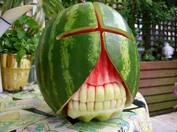 Kreasi Menakjubkan dari Buah Semangka.
