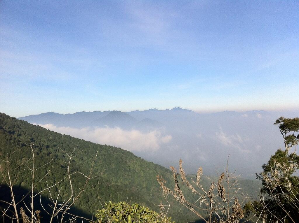 &#91;CatpeR&#93; Soloist Bayar Hutang ke Puntang – Puncak Mega 2222mdpl