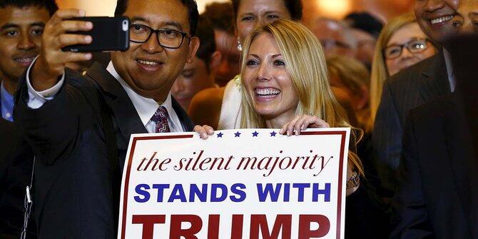 PKB soal Fadli Zonk dkk di Kampanye Trump: Memalukan selfie sama wanita