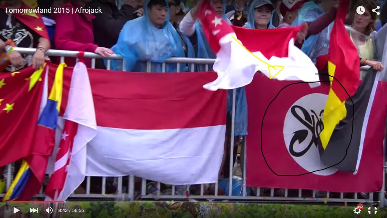 Bendera Slank Berkibar sampai ke TOMORROWLAND....