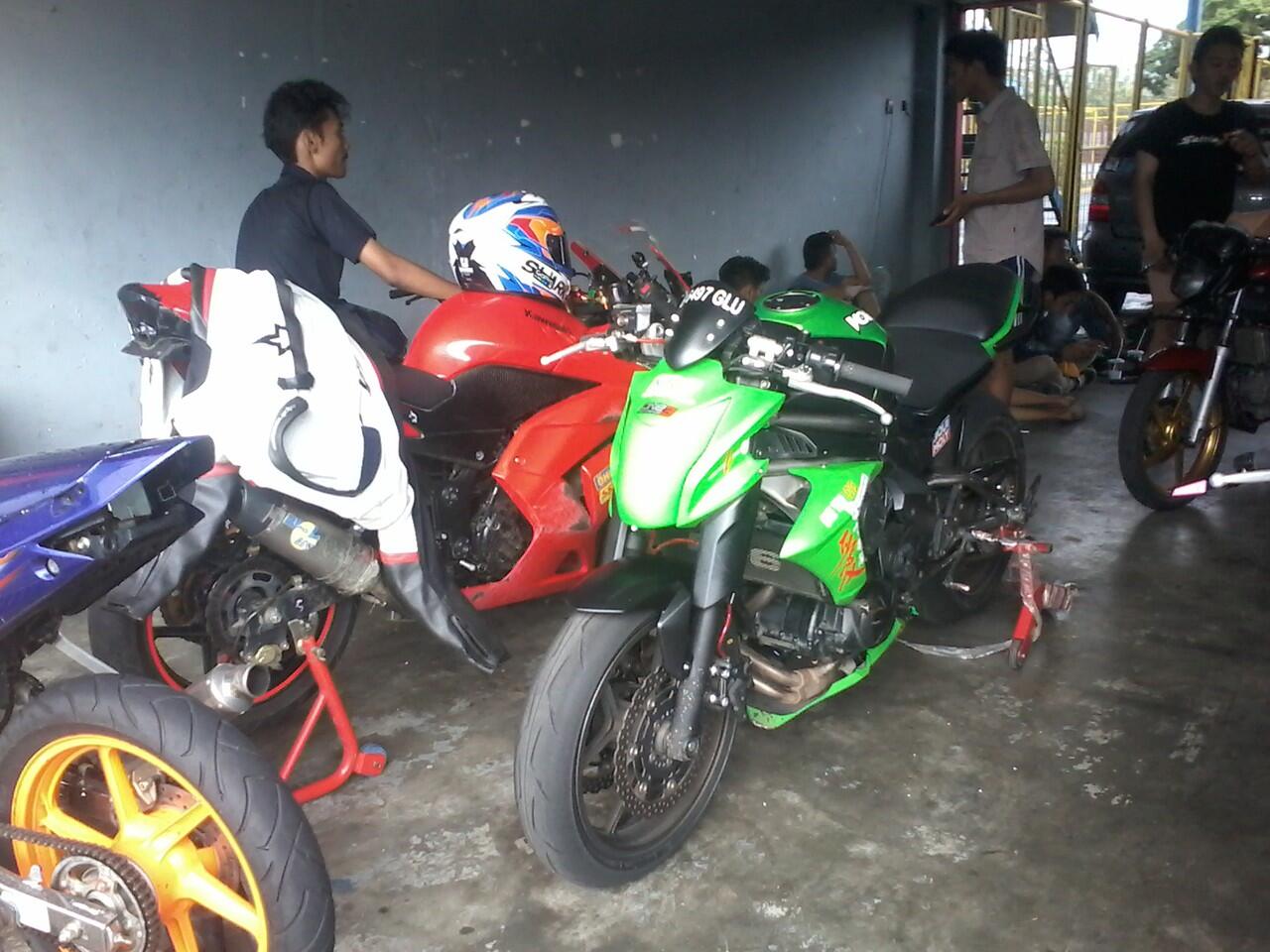 Serba Serbi Kawasaki ER 6n Ninja 650 Dan Versys 650 Page 483