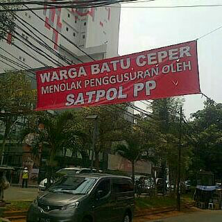 DEMO TOLAK PENGGUSURAN !!! WARGA BATU CEPER,GAMBIR JAKARTA PUSAT