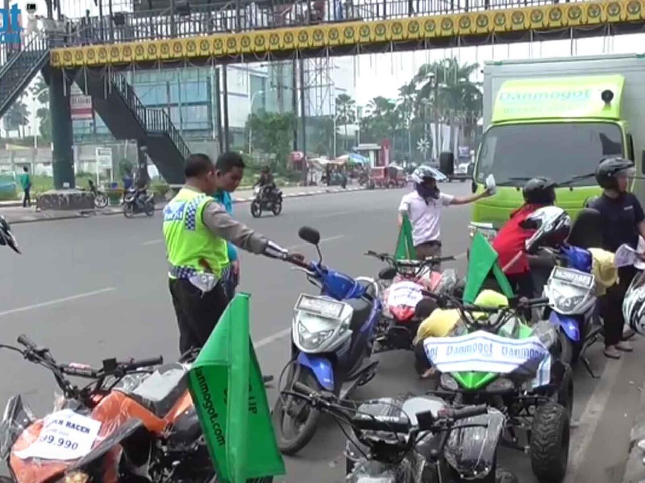 Wow, Medan Dibanjiri Konvoi ATV Monster gan