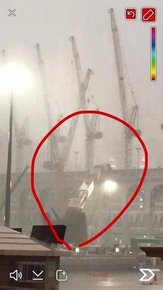 Ini suasana kalut selepas crane di Masjidil Haram timpa jamaah