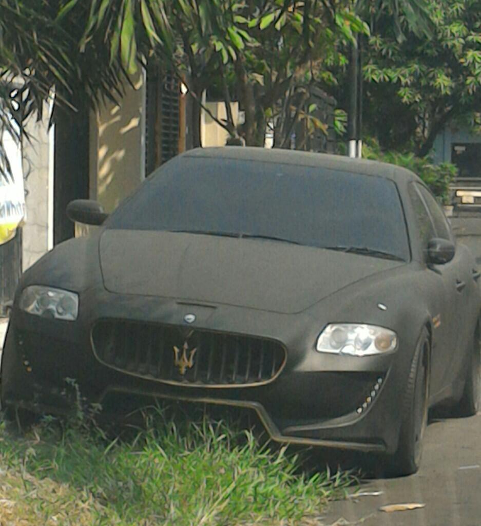 Mobil Maserati Milyaran dibuang
