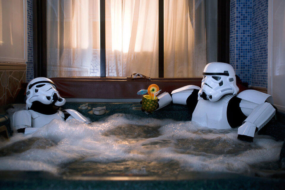 KEHIDUPAN SEHARI-HARI PASUKAN STROMTROOPER