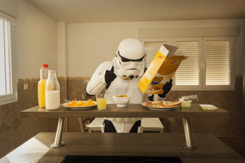 KEHIDUPAN SEHARI-HARI PASUKAN STROMTROOPER