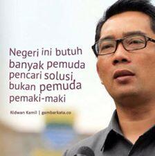 Kang Emil Dinilai Belum Mampu Saingi AHOK