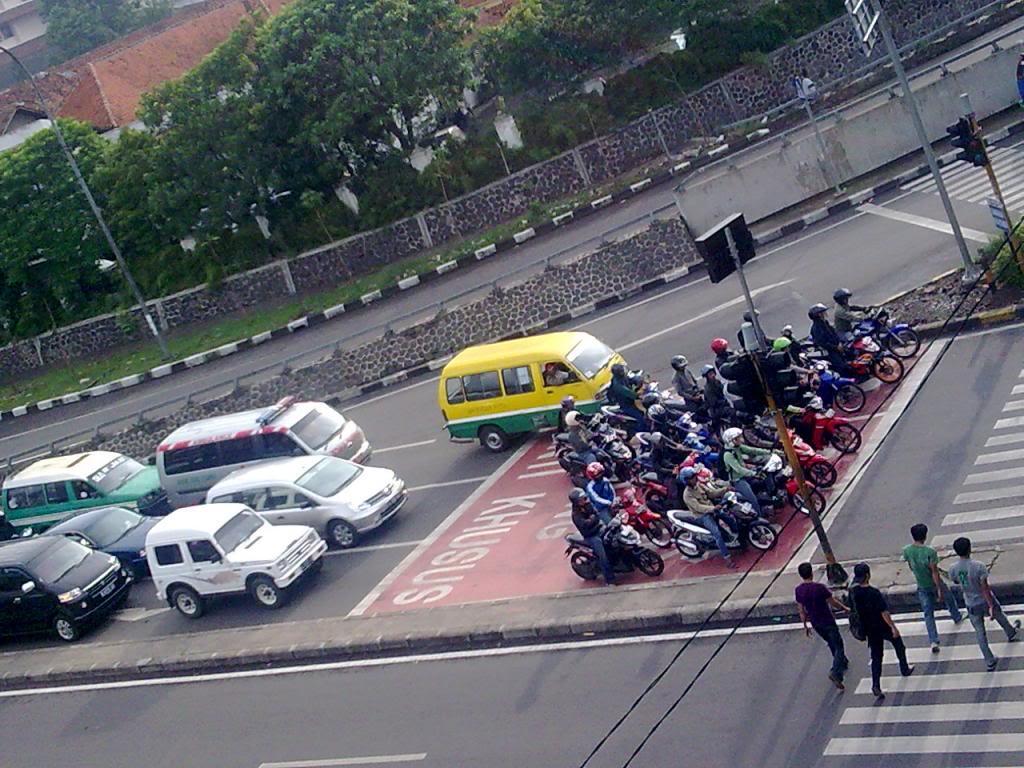 Jadilah Pelopor "Kenyamanan"Berlalu Lintas