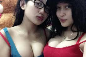 Mau Kecilkan Payudara Duo Serigala ?