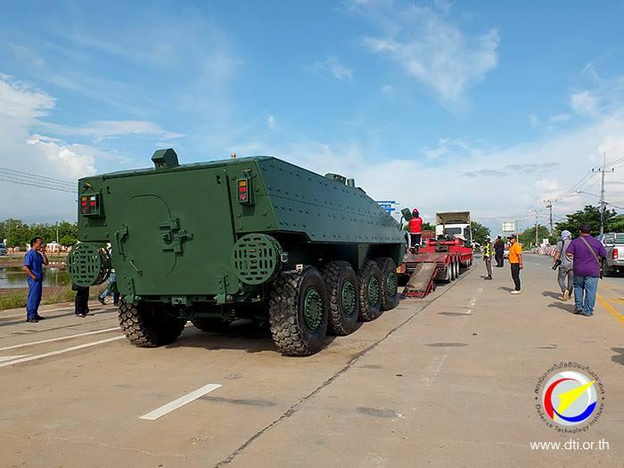 &#91;PIC&#93; Prototipe 8x8 Amphibious Armored Vehicle Thailand