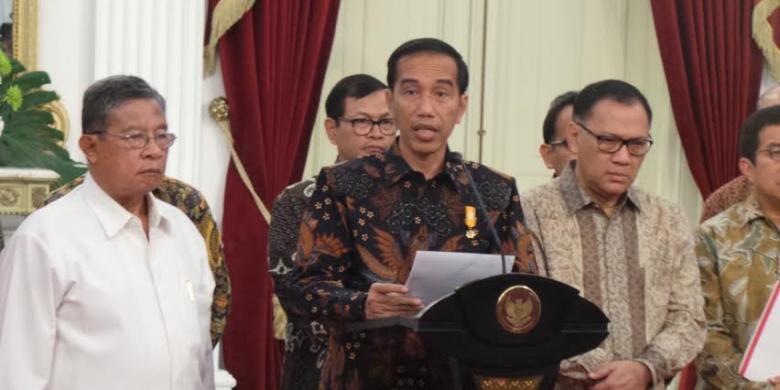 Jokowi: Ekonomi Melambat kayak &quot;Gini&quot;, Malu Bicara Gaji dan Tunjangan