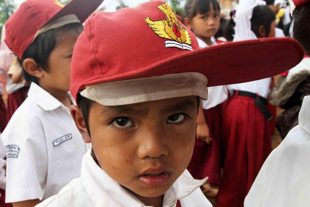 PERJUANGAN MENUJU SEKOLAH PEDALAMAN CIANJUR SELATAN (1000 GURU)