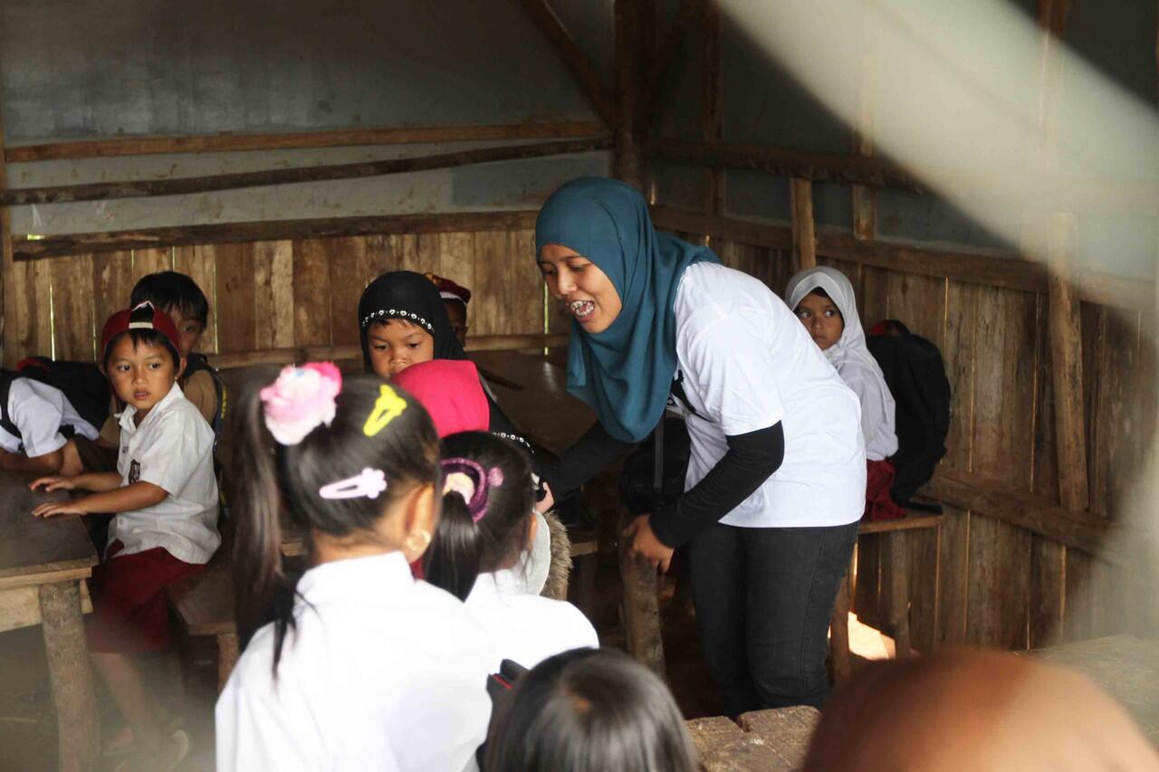 PERJUANGAN MENUJU SEKOLAH PEDALAMAN CIANJUR SELATAN (1000 GURU)