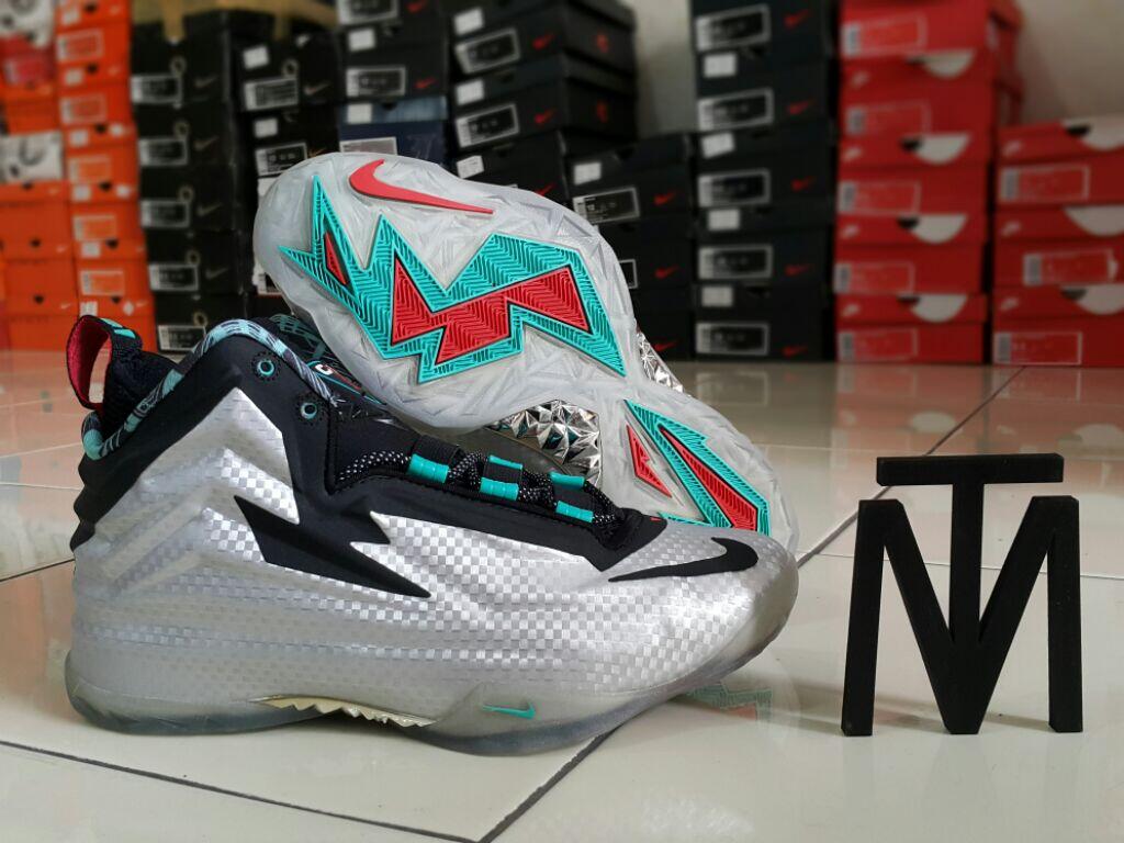 Terjual TOKO  MURAH  STOCK SEPATU  BASKET  GAMBAR 