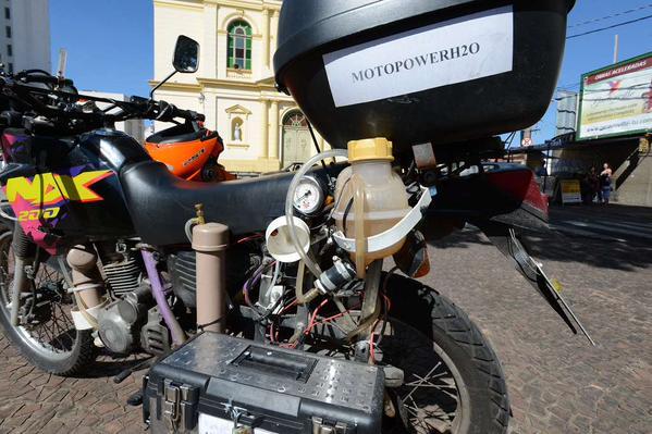 Motor motor T Power H20 bisa berjalan sejauh 500 km hanya dengan seliter air gan!