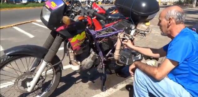 Motor motor T Power H20 bisa berjalan sejauh 500 km hanya dengan seliter air gan!