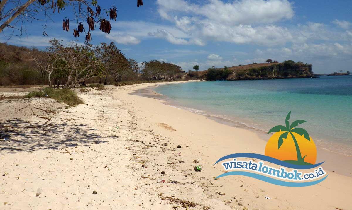 Yuk Wisata ke Lombok dan Kunjungi Pantai Cemara Yang Indah nan Sejuk