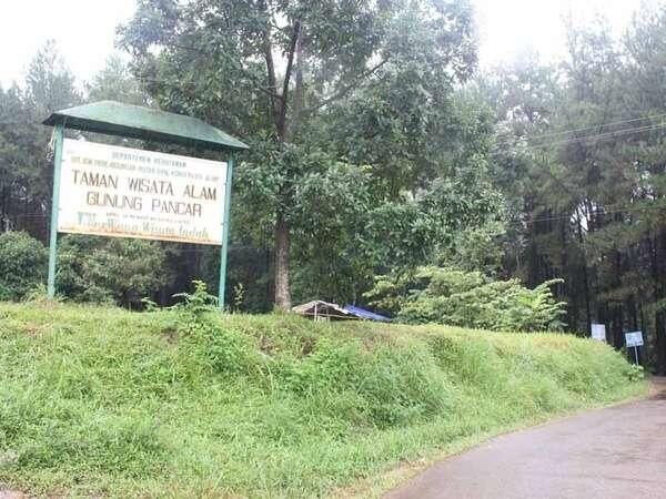 3 Gunung Dekat Jakarta yang Bisa Didaki Sehari