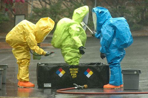 Agan tau gak tentang HAZMAT aka. Hazardous Material ? Silakan dibaca gan :)