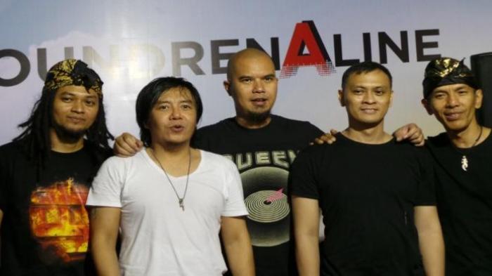 Mungkinkah Ari Lasso Kembali Jadi Vokalis Dewa 19?