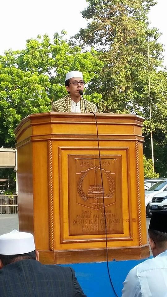 Pegawai Dinsos DKI Rayakan Idul Adha Bersama di Panti