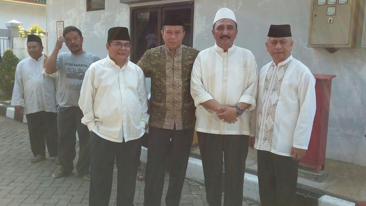 Pegawai Dinsos DKI Rayakan Idul Adha Bersama di Panti