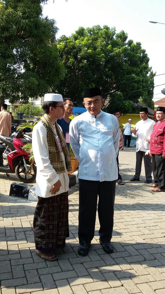 Pegawai Dinsos DKI Rayakan Idul Adha Bersama di Panti