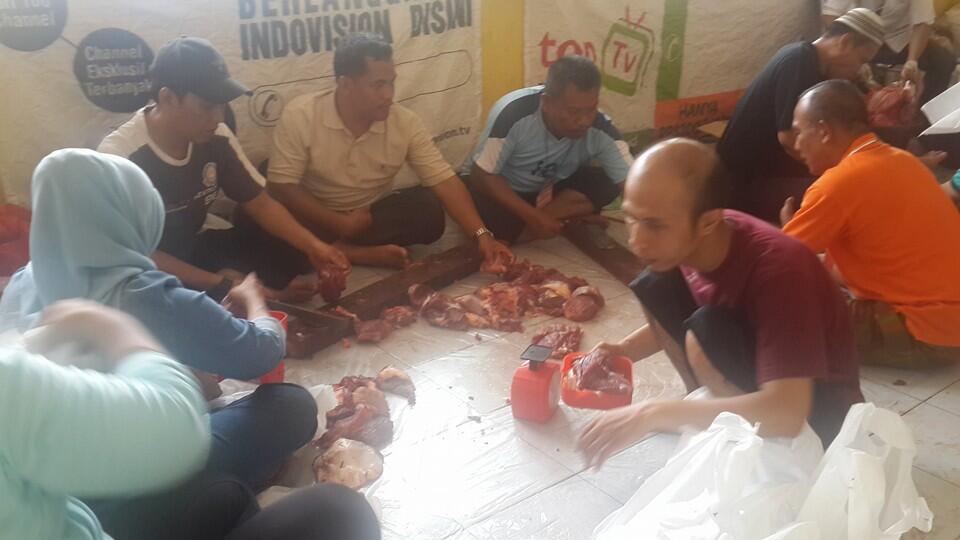 Pegawai Dinsos DKI Rayakan Idul Adha Bersama di Panti