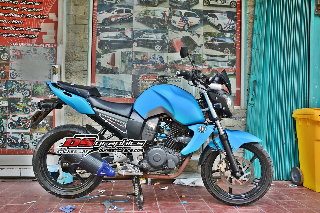 Foto Cutting Sticker  Motor  Cengkareng Modif Sticker 