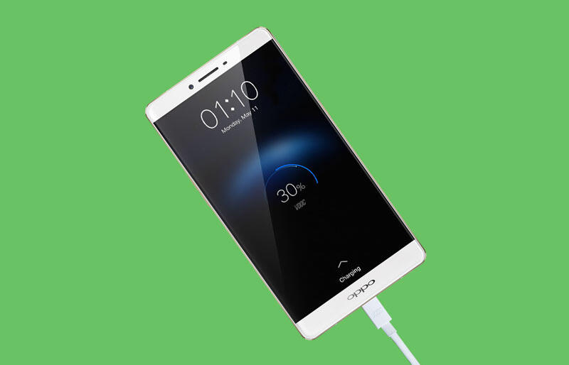 Oppo R7 Plus Baterai 4100 mAh Berteknologi VOOC Flash Charge