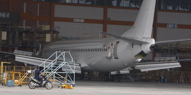 Hanggar Pesawat Terbesar Sejagat Milik Garuda Maintenance Facility Indonesia