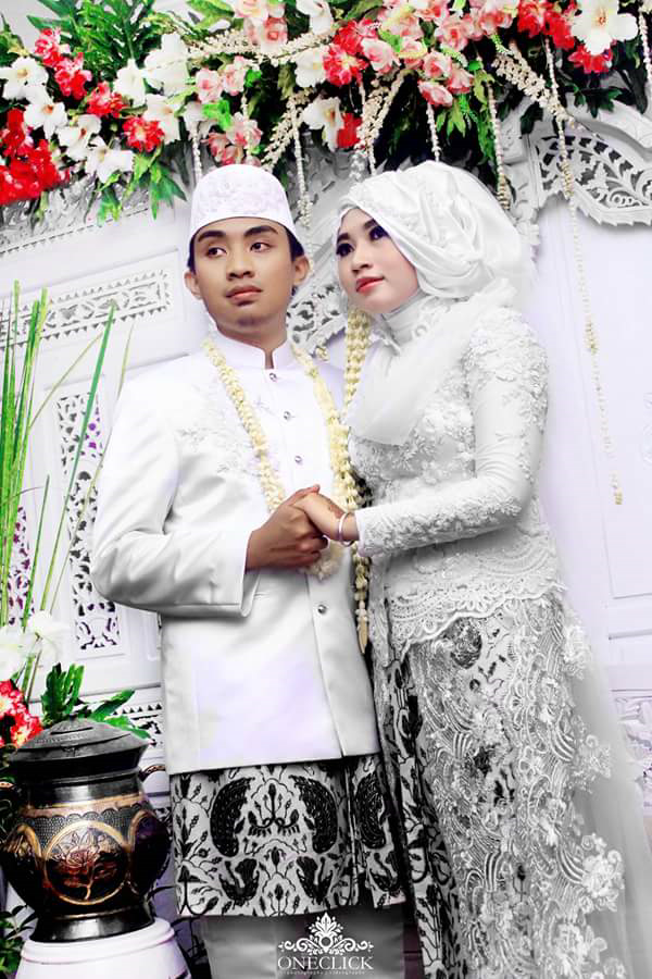Jasa fotografi Wedding, prewedding, personal, group, couple, brand & by request