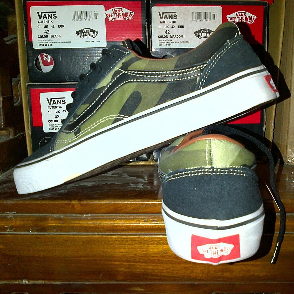 Jual Sepatu Converse Adidas Nike Vans Dc Shoes Murah jual sepatu converse adidas nike vans dc shoes murah